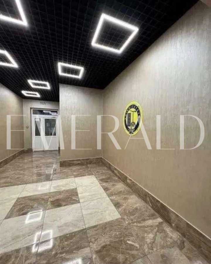 Продаж 1-кімнатної квартири 40.1 м², Каховська вул., 62