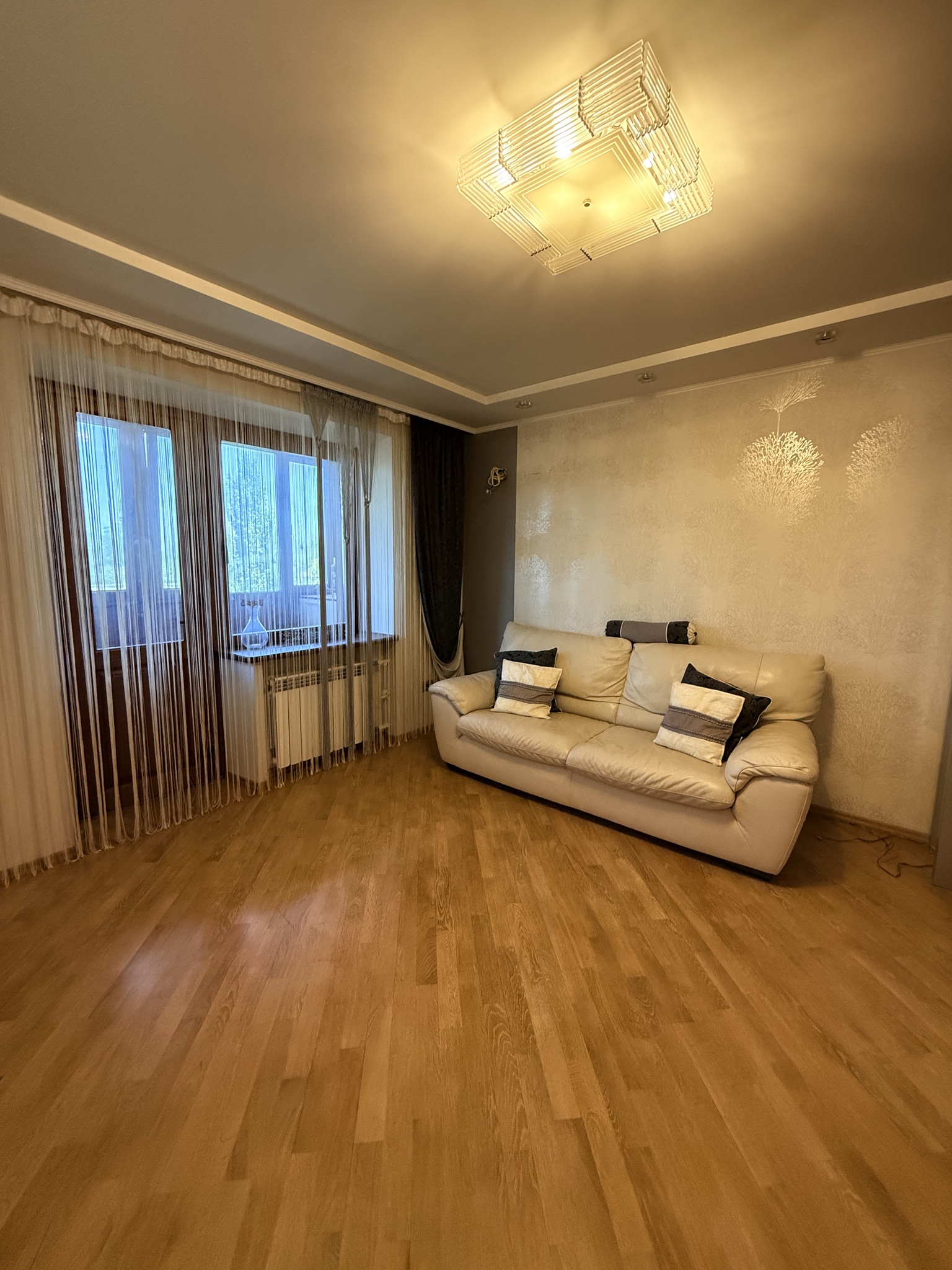 Продаж 4-кімнатної квартири 88 м², Кріпосна вул., 90А
