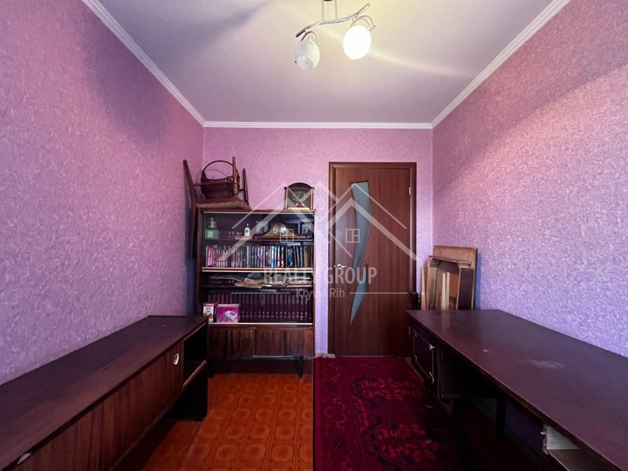 Продаж 4-кімнатної квартири 60 м², Павла Глазового вул., 17