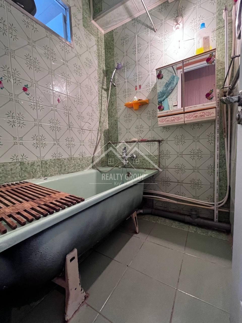 Продаж 4-кімнатної квартири 60 м², Павла Глазового вул., 17