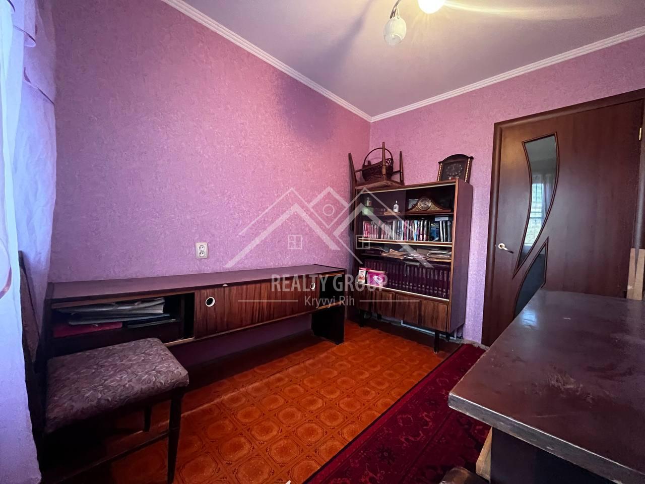 Продаж 4-кімнатної квартири 60 м², Павла Глазового вул., 17