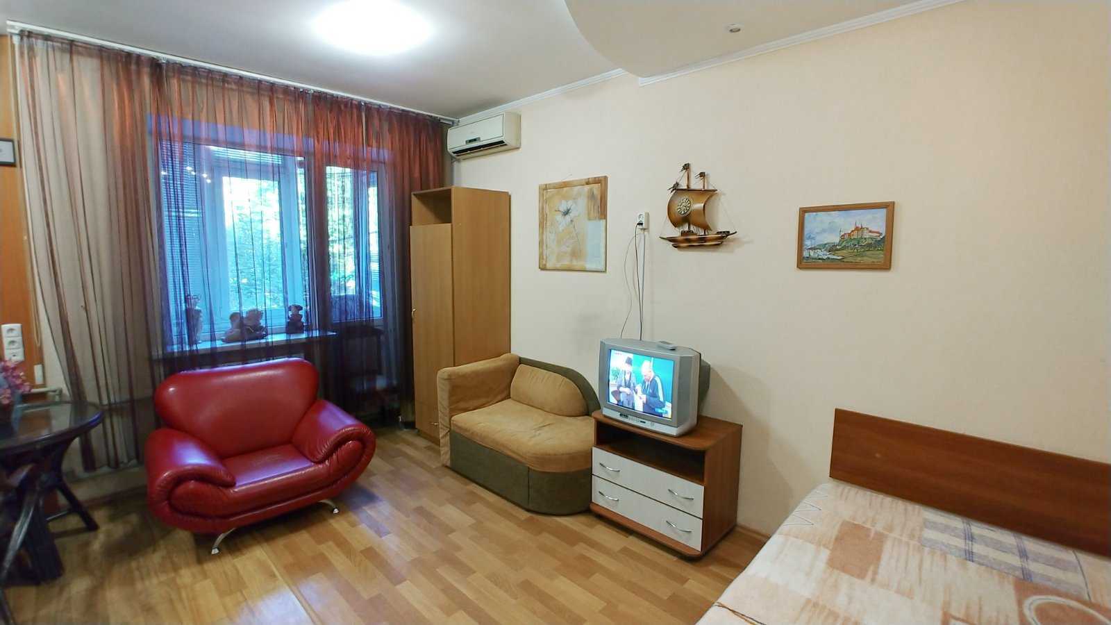 Оренда 1-кімнатної квартири 24 м², Олександра Поля просп., 110
