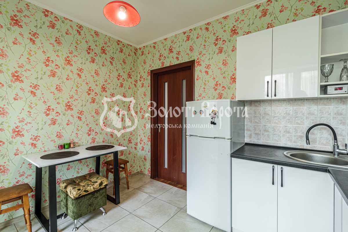 Продаж 1-кімнатної квартири 34.4 м², Молодіжна (Піонерська) вул., 28