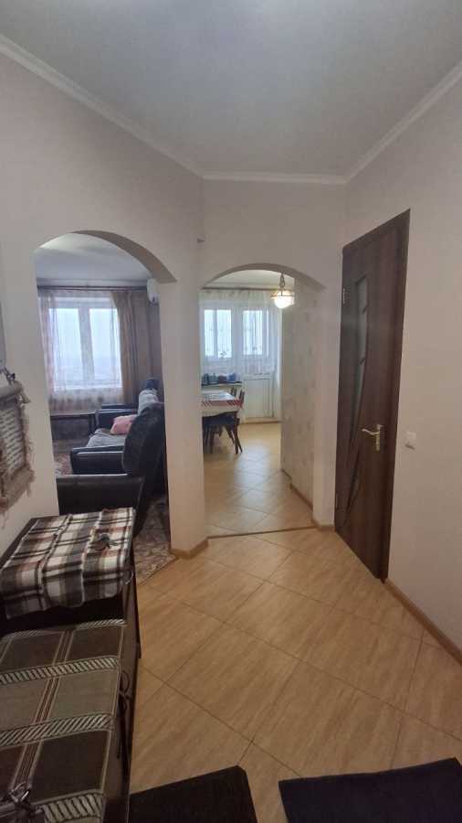 Оренда 1-кімнатної квартири 42 м², Теплична вул., 42