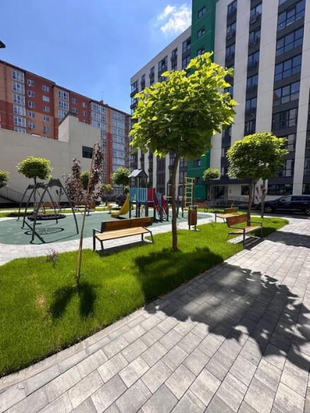 Продаж 3-кімнатної квартири 76 м², Запорізьке шосе