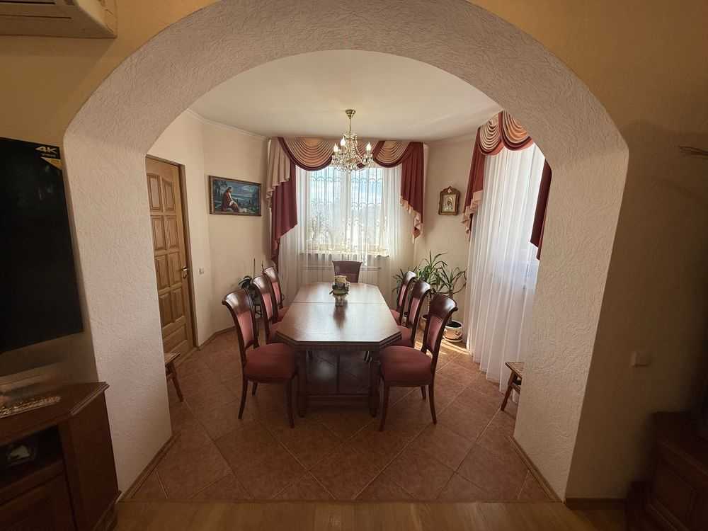 Продаж будинку 230 м², Горького вул.