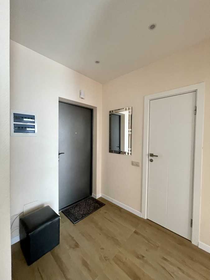 Оренда 1-кімнатної квартири 47 м², Кам’янська вул., 6