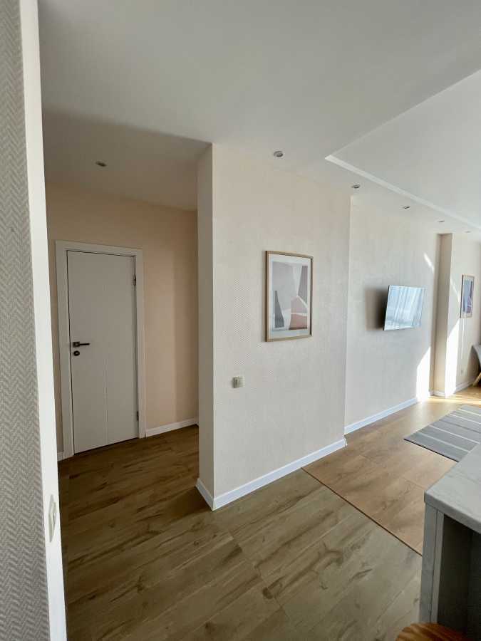 Оренда 1-кімнатної квартири 47 м², Кам’янська вул., 6