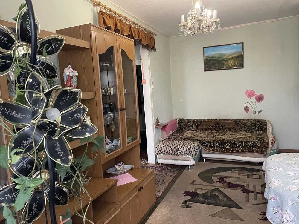 Оренда 3-кімнатної квартири 60 м², Авіаційна вул., 35