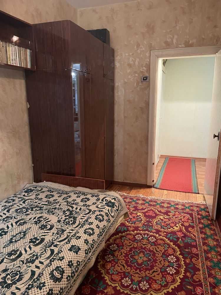 Оренда 3-кімнатної квартири 60 м², Авіаційна вул., 35