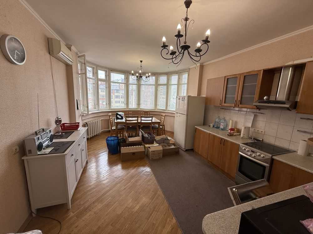 Продажа 3-комнатной квартиры 126 м², Златоустовская ул., 10/12