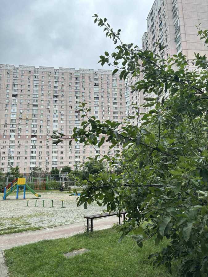 Продажа 1-комнатной квартиры 43.8 м², Елены Пчилки ул., 2Б