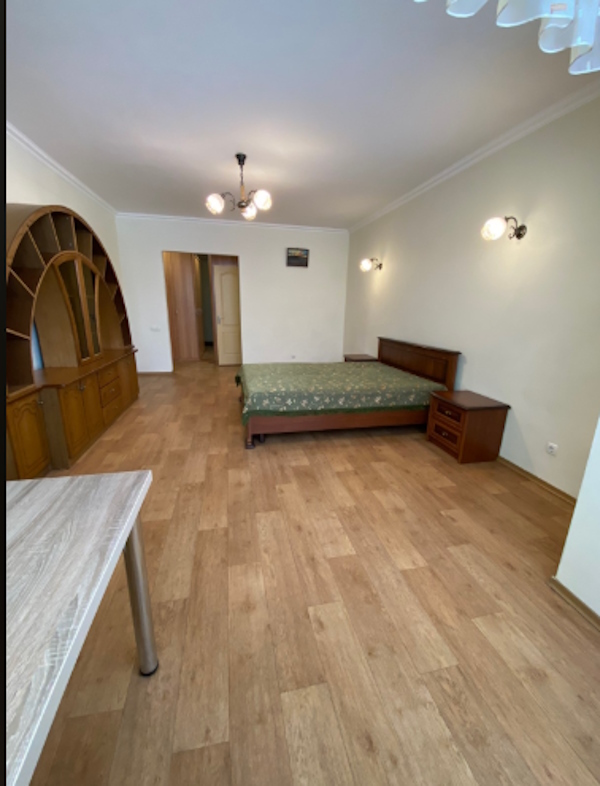 Оренда 1-кімнатної квартири 60 м², Голосіївський просп., Ломоносова вул. 58