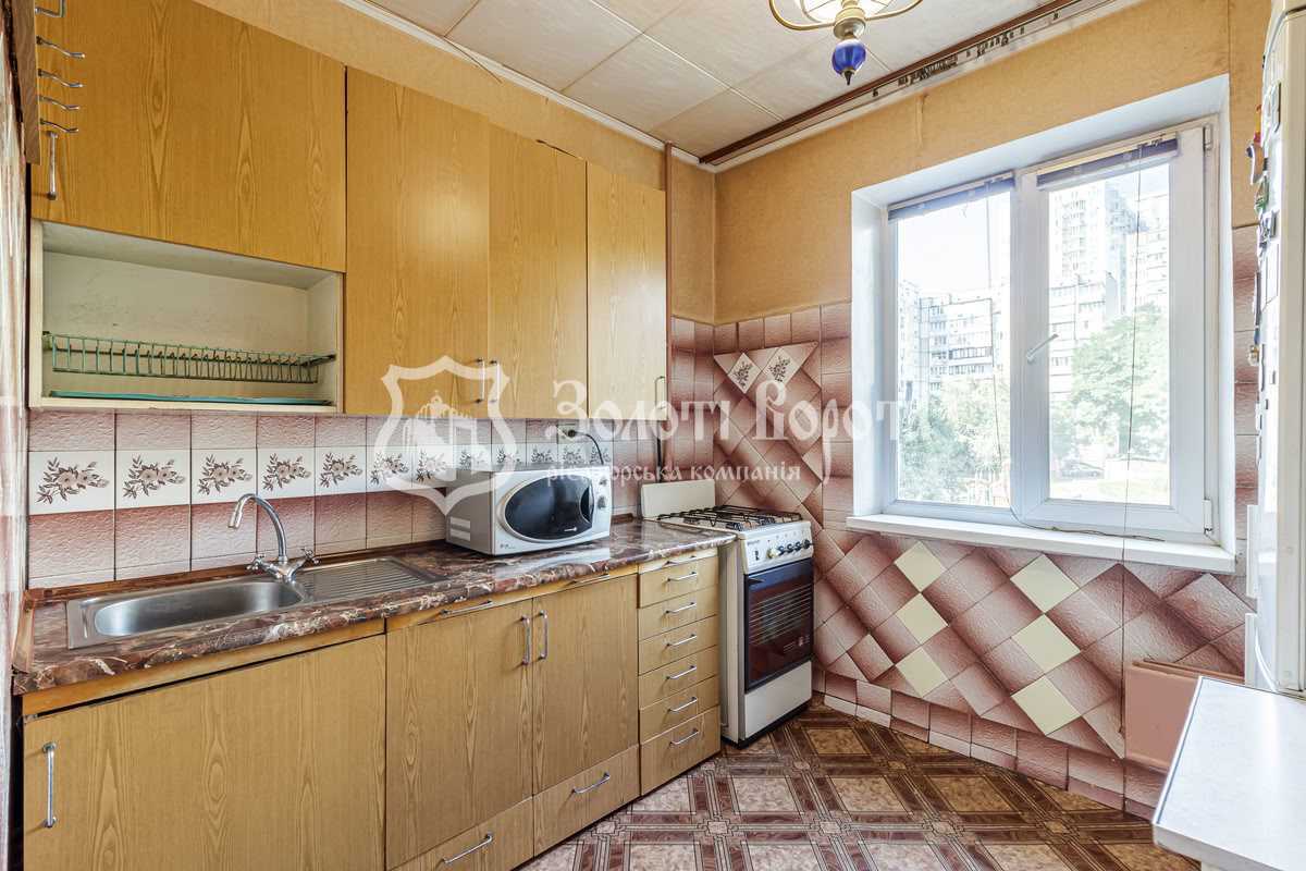 Продаж 3-кімнатної квартири 72 м², Тростянецька вул., 8