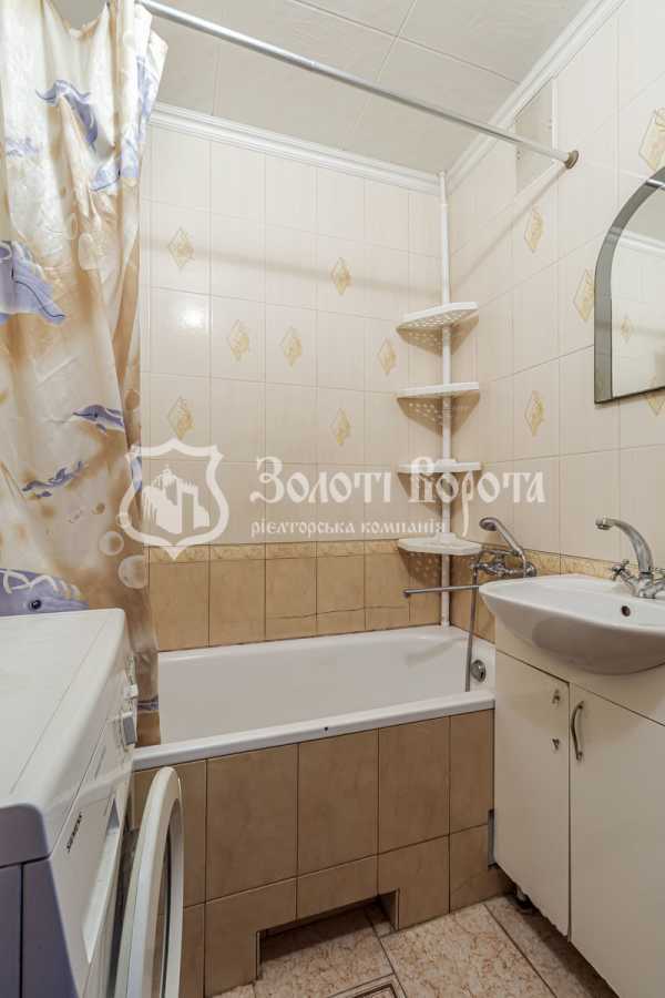 Продаж 3-кімнатної квартири 72 м², Тростянецька вул., 8