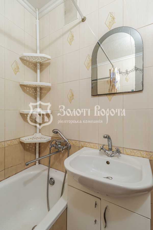 Продаж 3-кімнатної квартири 72 м², Тростянецька вул., 8