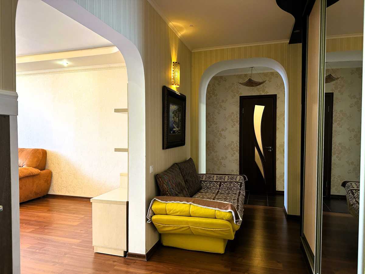 Оренда 3-кімнатної квартири 110 м², Михайла Донця вул., Ломоносова, 54а