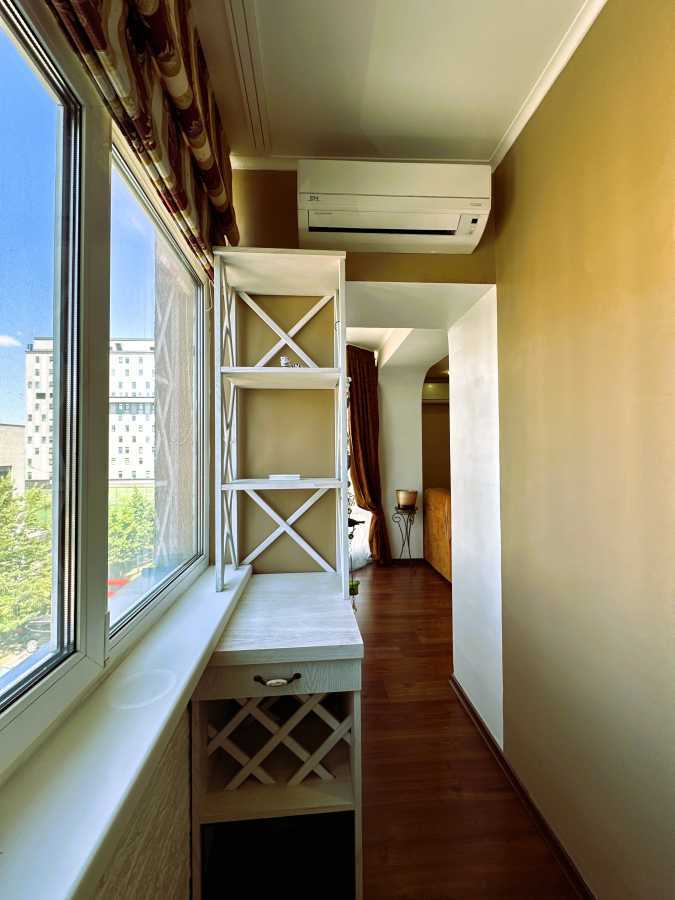 Оренда 3-кімнатної квартири 110 м², Михайла Донця вул., Ломоносова, 54а