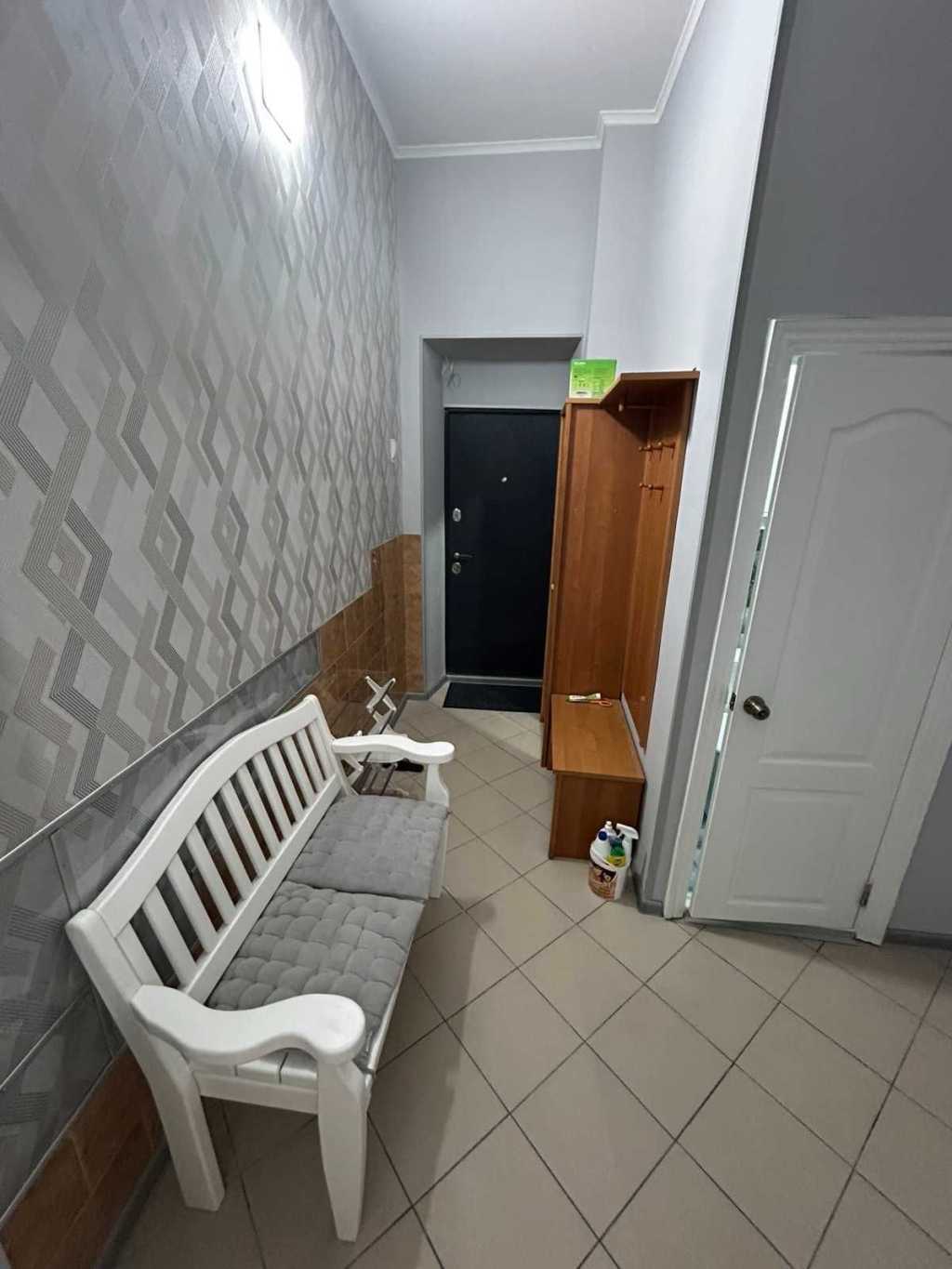 Аренда 2-комнатной квартиры 52 м², Жилянская ул., 55