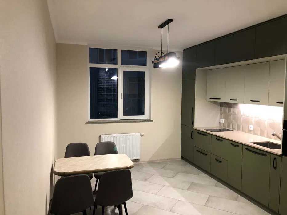Аренда 3-комнатной квартиры 83 м², Елены Пчилки ул., 7