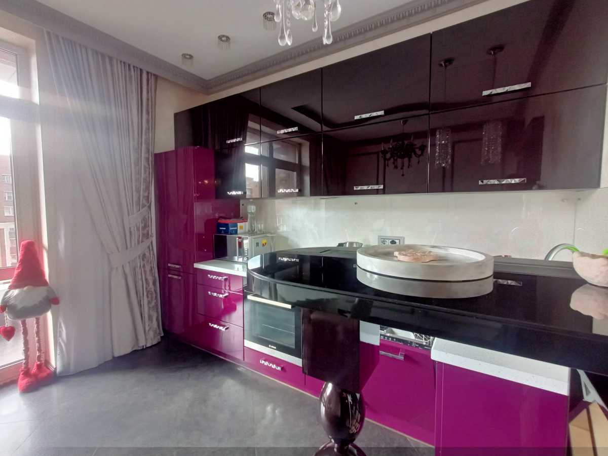 Оренда 2-кімнатної квартири 87 м², Володимира Антоновича вул., 131