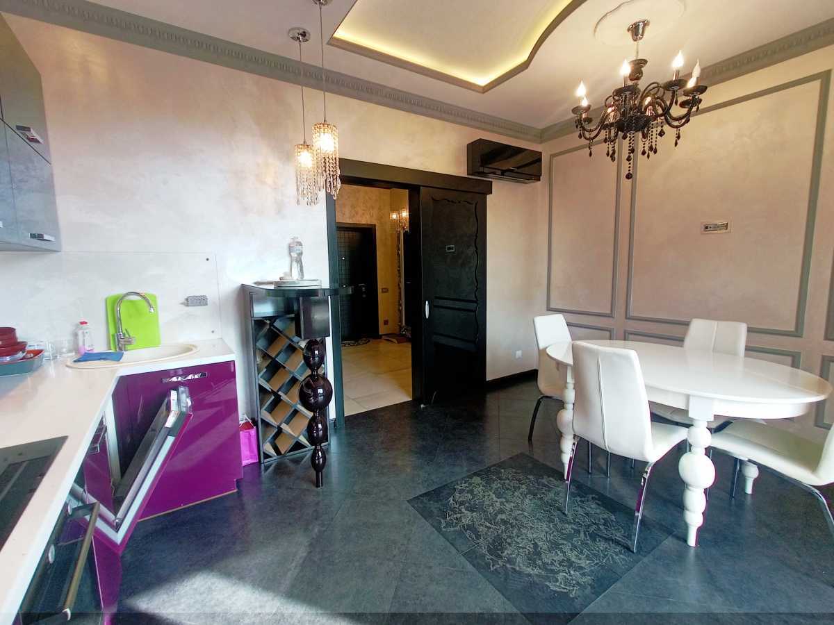 Оренда 2-кімнатної квартири 87 м², Володимира Антоновича вул., 131