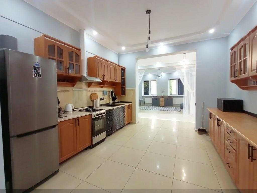 Продаж будинку 222 м², Центральна вул.