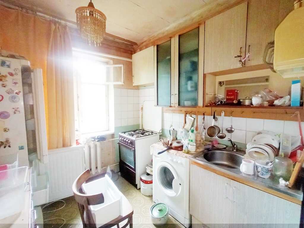Продажа 3-комнатной квартиры 50 м², Ушинского ул., 5/1