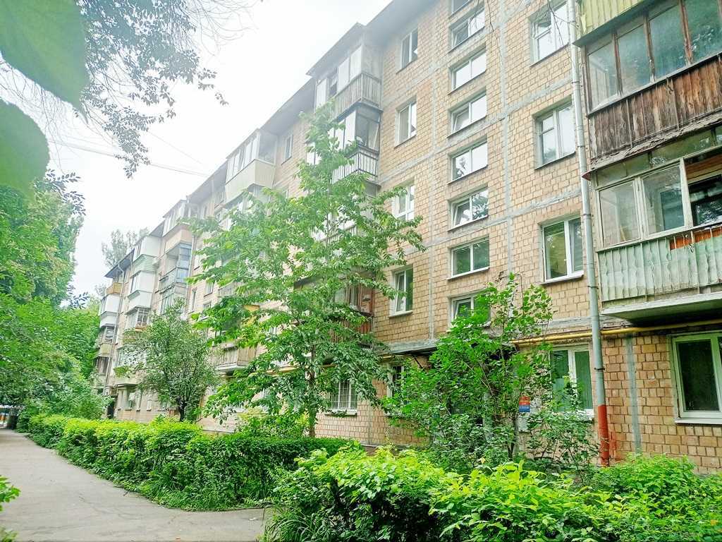 Продажа 3-комнатной квартиры 50 м², Ушинского ул., 5/1