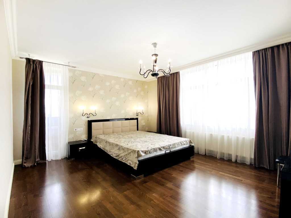 Аренда 2-комнатной квартиры 80 м², Глубочицкая ул., 32а