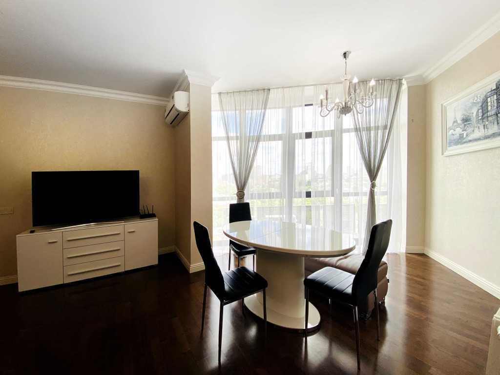 Аренда 2-комнатной квартиры 80 м², Глубочицкая ул., 32а