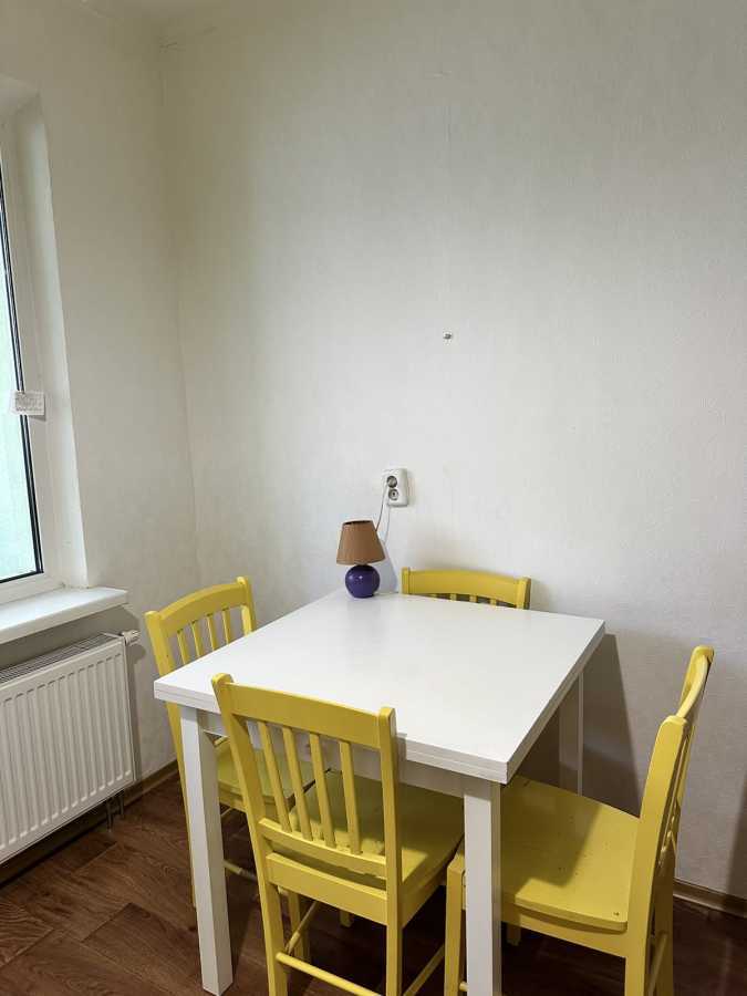 Оренда 1-кімнатної квартири 45 м², Здолбунівська вул., 13