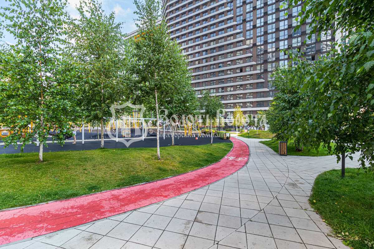 Продаж 3-кімнатної квартири 94 м², Причальна вул., 8