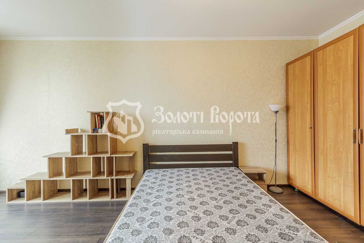 Продажа 1-комнатной квартиры 50.4 м², Михаила Донца ул., Драгоманова, 2