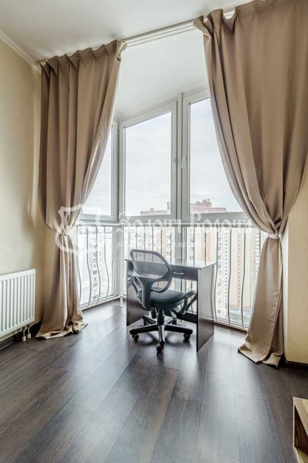 Продажа 1-комнатной квартиры 50.4 м², Михаила Донца ул., Драгоманова, 2