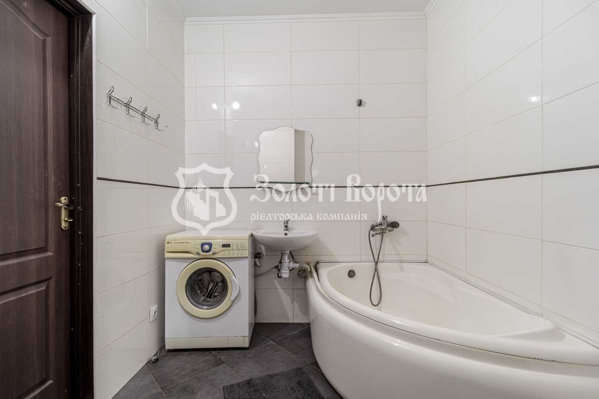 Продажа 1-комнатной квартиры 50.4 м², Михаила Донца ул., Драгоманова, 2