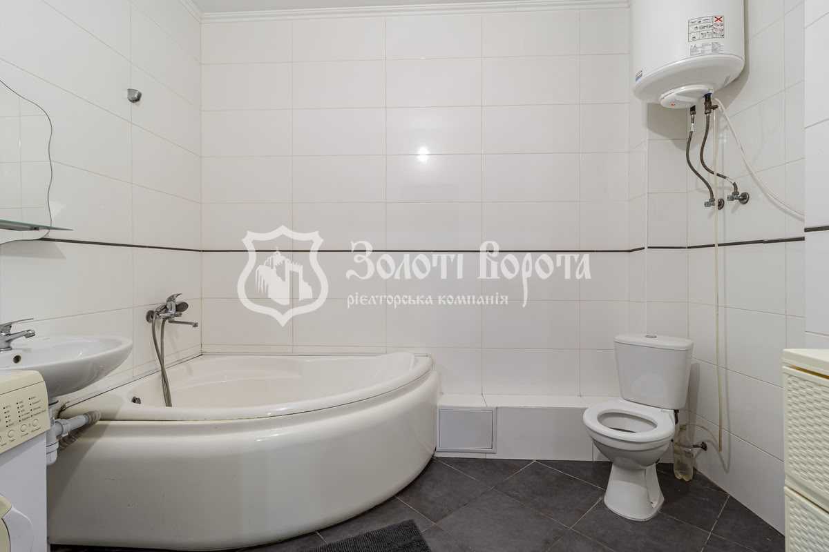 Продажа 1-комнатной квартиры 50.4 м², Михаила Донца ул., Драгоманова, 2
