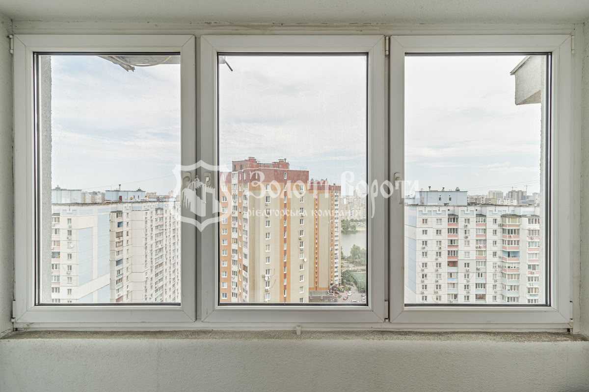 Продажа 1-комнатной квартиры 50.4 м², Михаила Донца ул., Драгоманова, 2