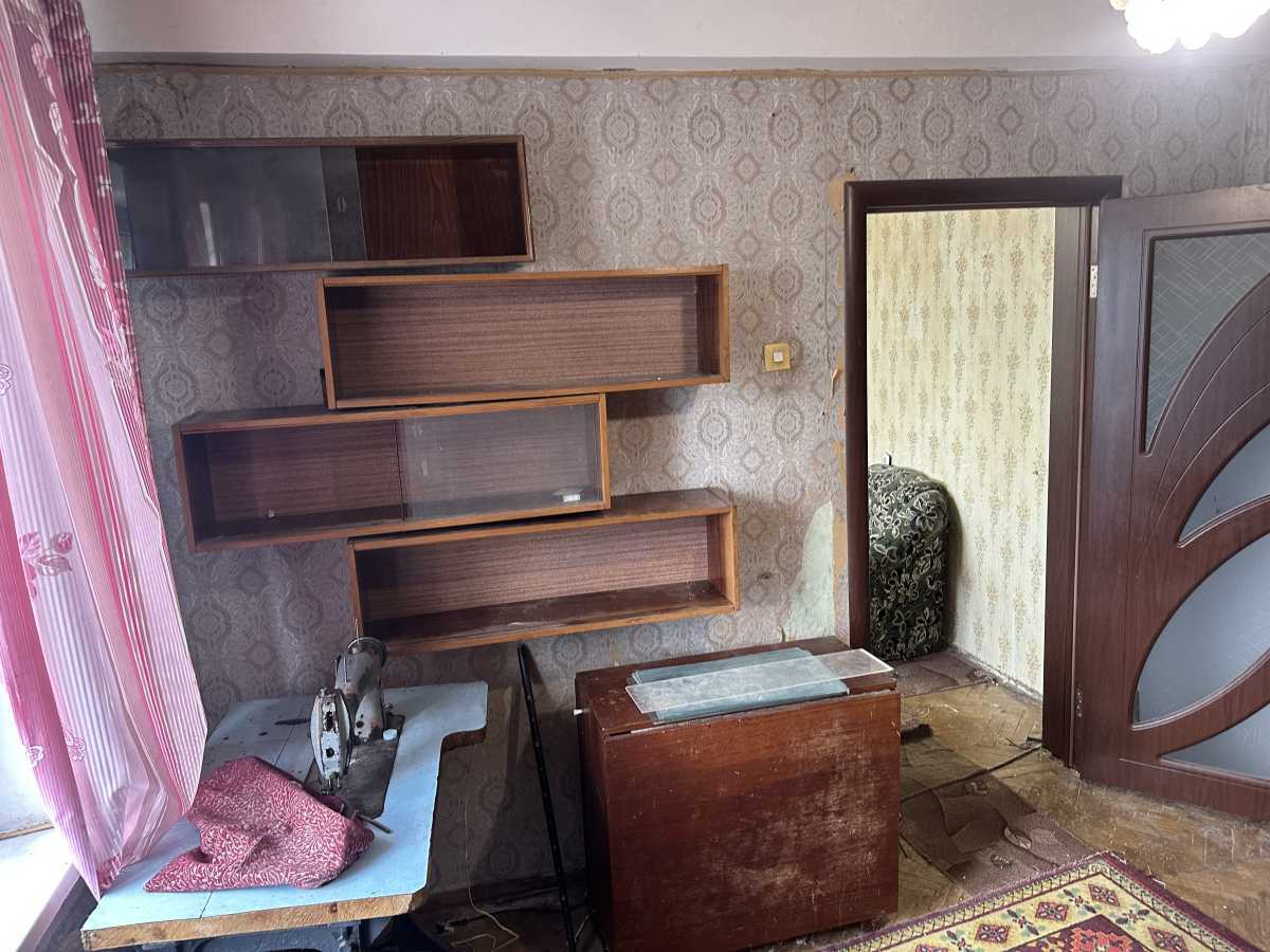 Продаж 3-кімнатної квартири 57 м², Волгоградська вул., 37