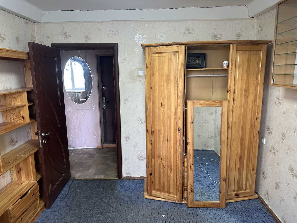 Продаж 3-кімнатної квартири 57 м², Волгоградська вул., 37