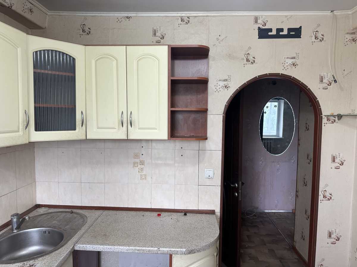 Продаж 3-кімнатної квартири 57 м², Волгоградська вул., 37