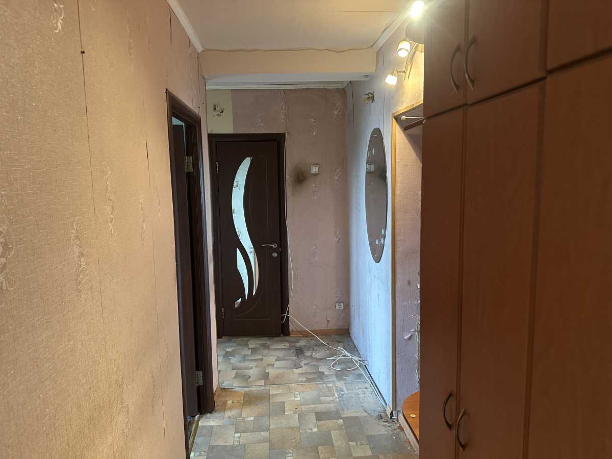 Продаж 3-кімнатної квартири 57 м², Волгоградська вул., 37