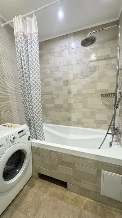 Продаж 2-кімнатної квартири 53.4 м²