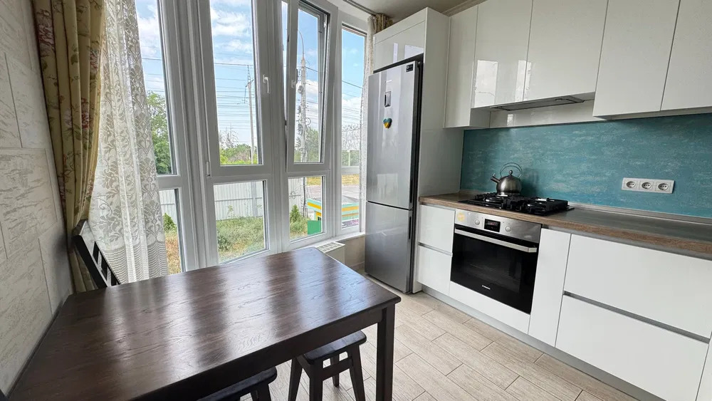Продаж 2-кімнатної квартири 53.4 м²
