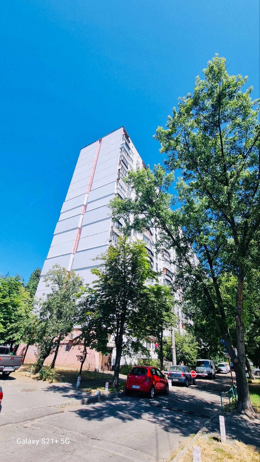 Продажа 3-комнатной квартиры 75 м², Полярная ул., 3