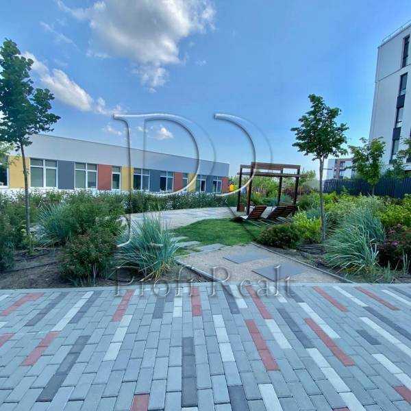 Продаж 1-кімнатної квартири 44 м², Промислова вул., 1К