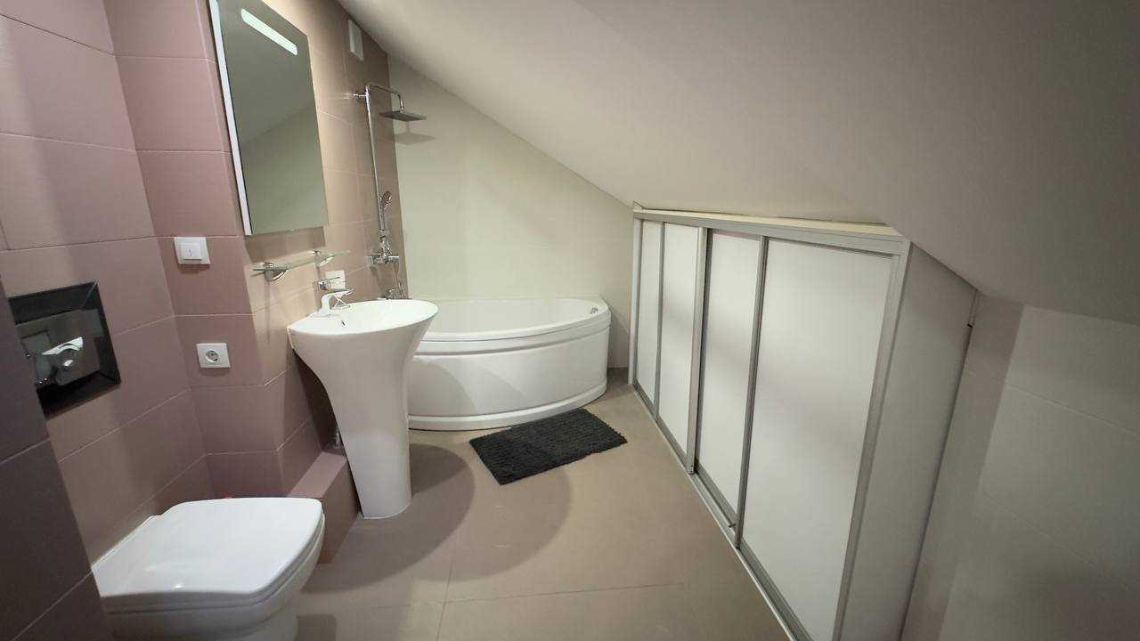 Продажа 2-комнатной квартиры 84 м², Регенераторная ул., 4, КОРПУС 6