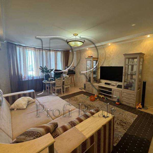 Продаж 3-кімнатної квартири 113 м², Ніжинська вул., 5