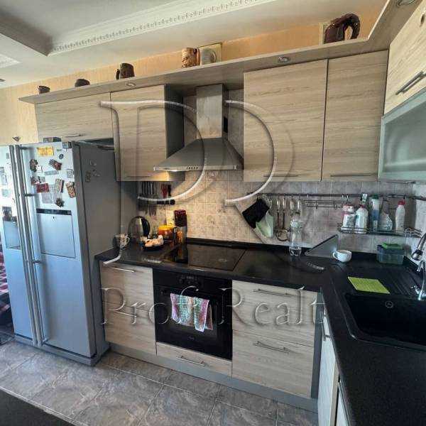 Продаж 3-кімнатної квартири 113 м², Ніжинська вул., 5