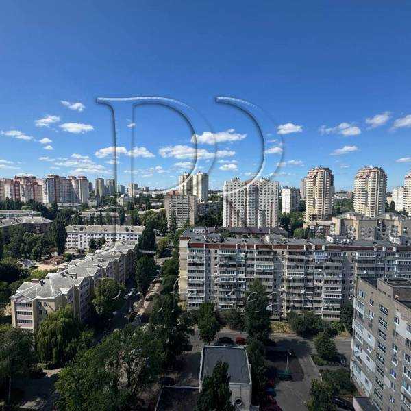 Продаж 3-кімнатної квартири 113 м², Ніжинська вул., 5